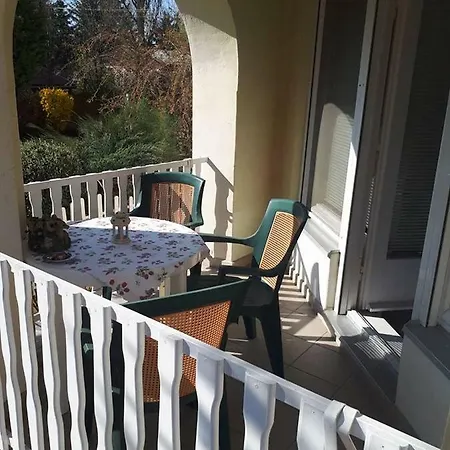 Casa de hóspedes Panda Vendegház 2*